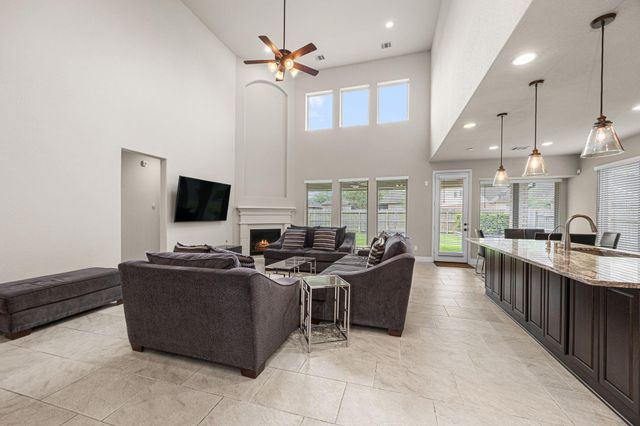 1818 Lottie Moore Loop, Richmond, TX 77469