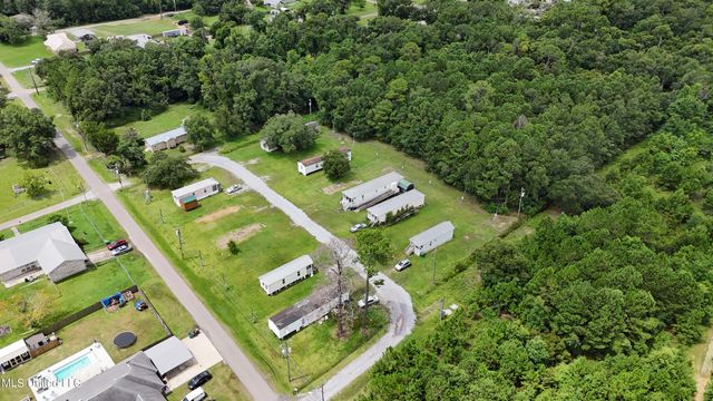 2319 Henderson Street, Waveland, MS 39576