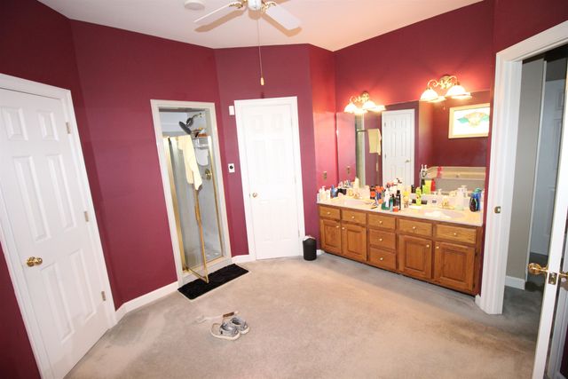 7584 FOSTER RIDGE RD, Germantown, TN 38138