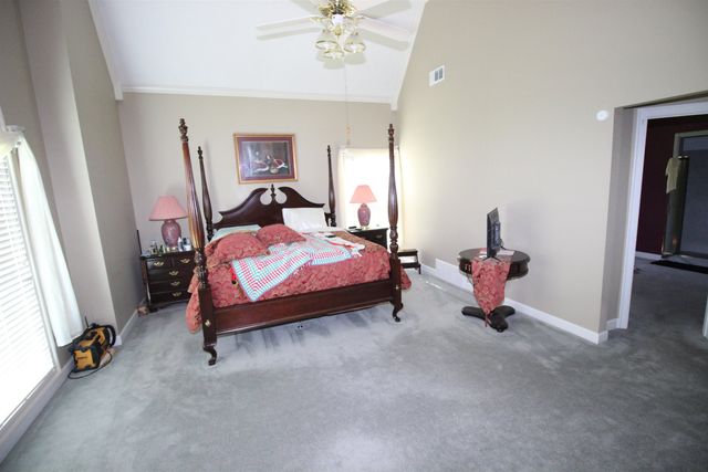 7584 FOSTER RIDGE RD, Germantown, TN 38138
