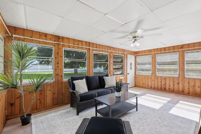 3 E Whitechapel Street, Mazomanie, WI 53560