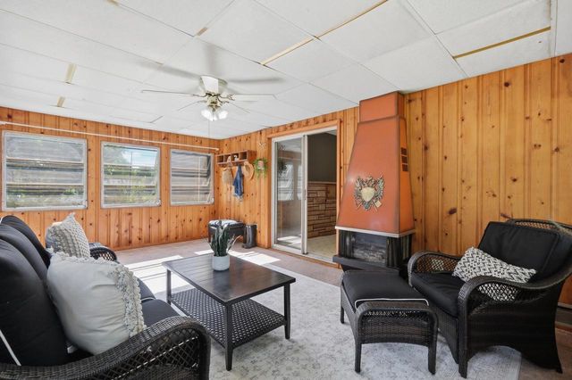 3 E Whitechapel Street, Mazomanie, WI 53560