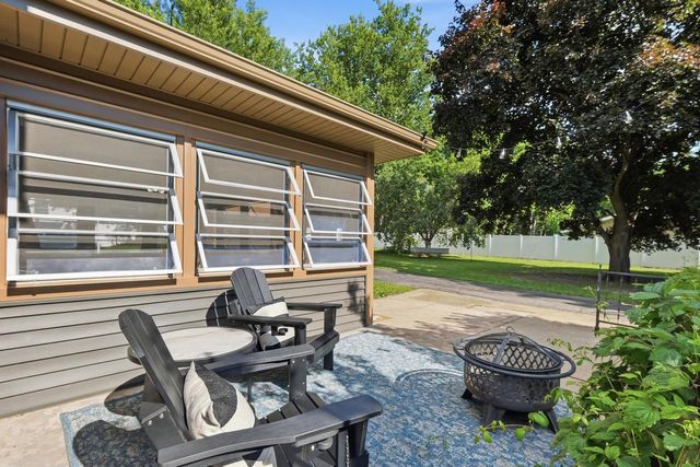 3 E Whitechapel Street, Mazomanie, WI 53560