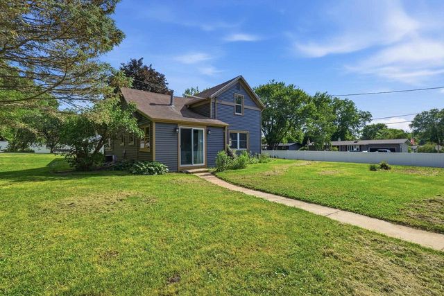 3 E Whitechapel Street, Mazomanie, WI 53560