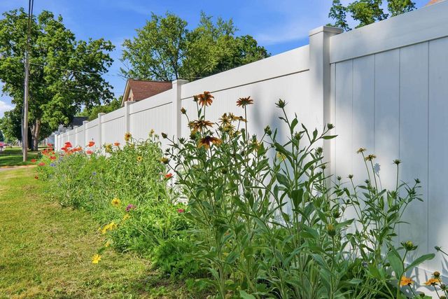 3 E Whitechapel Street, Mazomanie, WI 53560