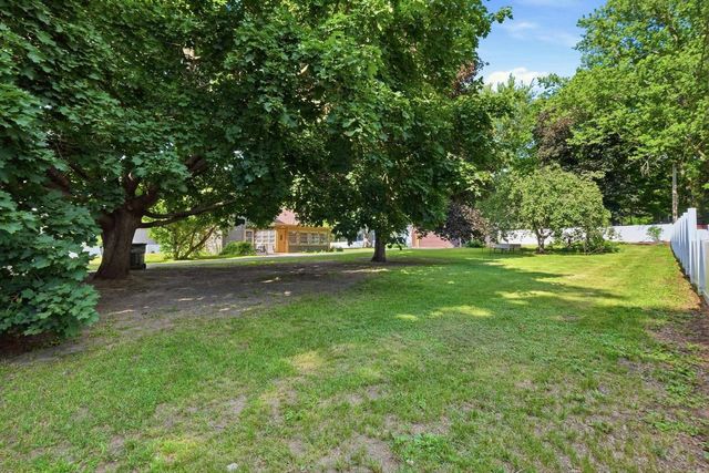 3 E Whitechapel Street, Mazomanie, WI 53560