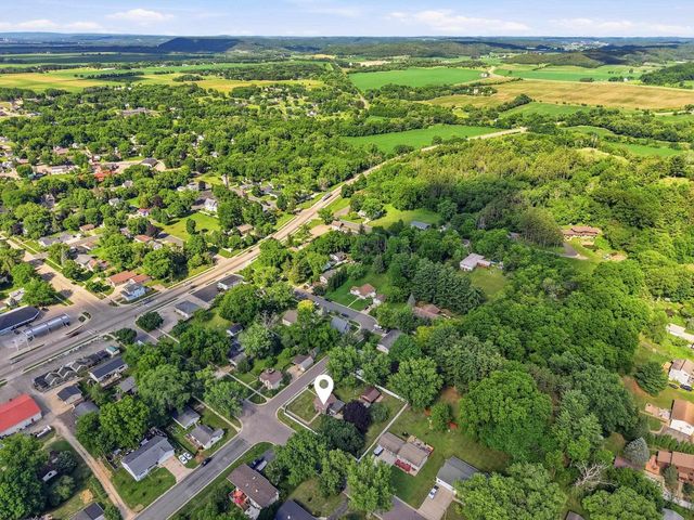 3 E Whitechapel Street, Mazomanie, WI 53560