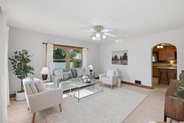 3 E Whitechapel Street, Mazomanie, WI 53560
