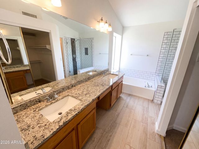 1143 E HARBOR VIEW Drive, Gilbert, AZ 85234