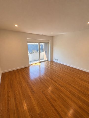 20 Stearns Rd. 30, Brookline, MA 02446