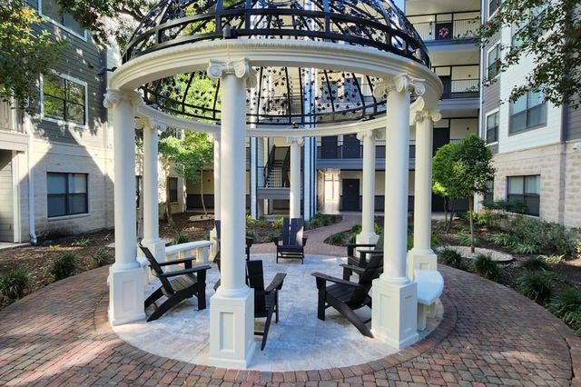 2345 Sage Road 143, Houston, TX 77056