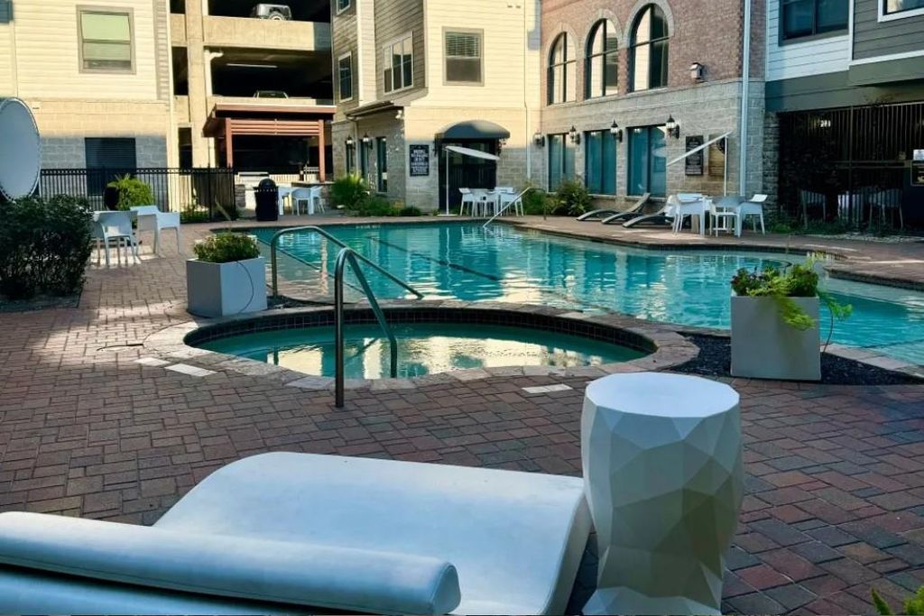 2345 Sage Road 143, Houston, TX 77056