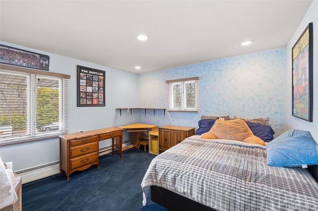 12 E Dosoris Lane, Dix Hills, NY 11746