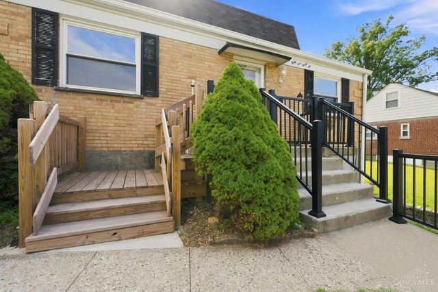 4436 Andreas Avenue, Green Twp, OH 45211