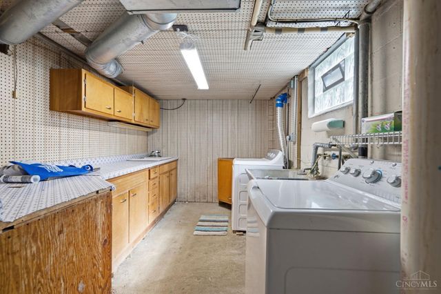 4436 Andreas Avenue, Green Twp, OH 45211