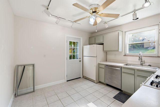 4436 Andreas Avenue, Green Twp, OH 45211