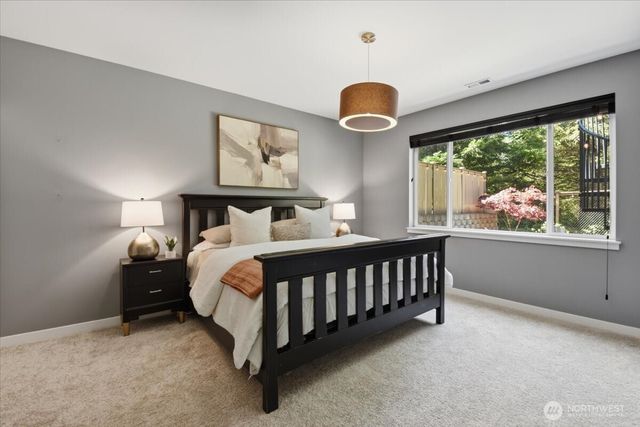 9125 Satterlee Avenue SE, Snoqualmie, WA 98065