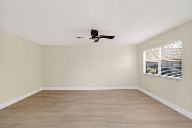 225 Seville Boulevard J, Delray Beach, FL 33446