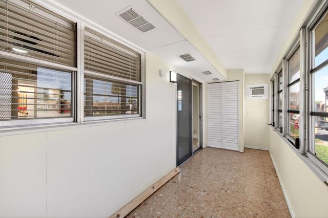 225 Seville Boulevard J, Delray Beach, FL 33446