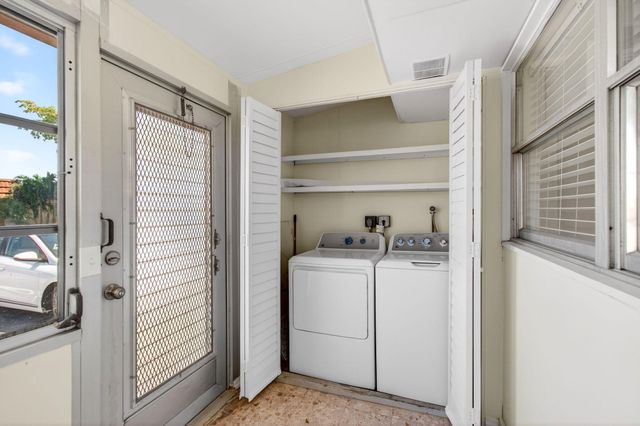 225 Seville Boulevard J, Delray Beach, FL 33446