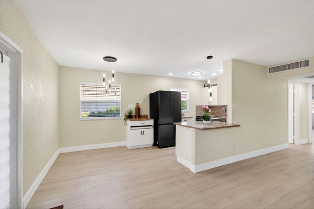 225 Seville Boulevard J, Delray Beach, FL 33446