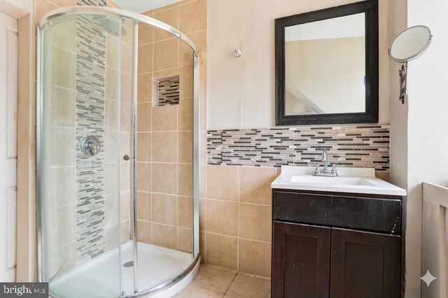 1421 W FISHER AVE, Philadelphia, PA 19141