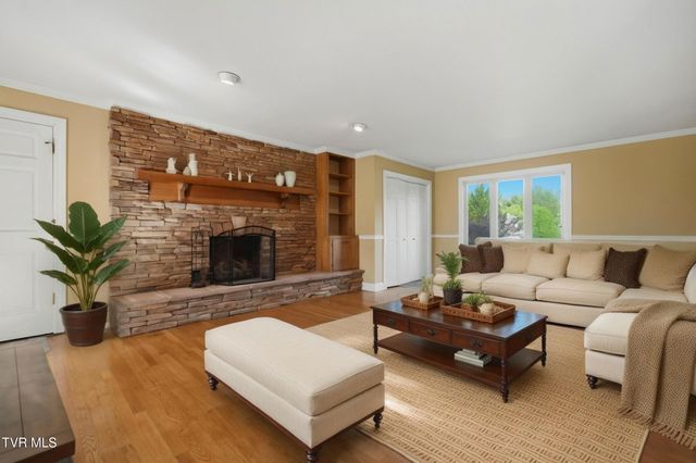 232 Roscommon Drive, Bristol, TN 37620