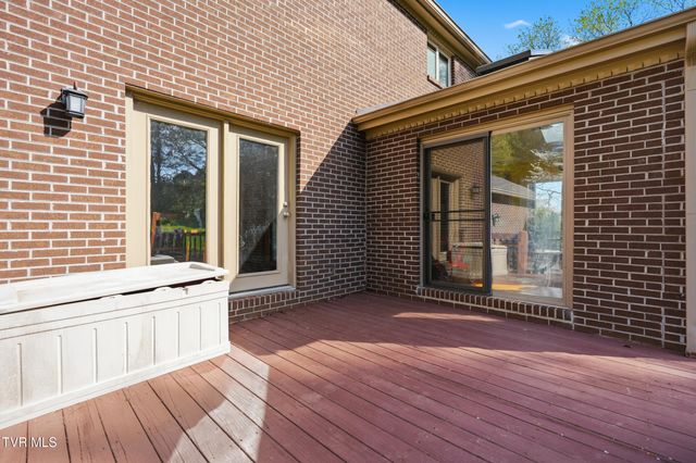 232 Roscommon Drive, Bristol, TN 37620
