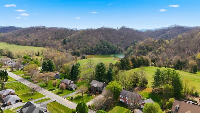 232 Roscommon Drive, Bristol, TN 37620