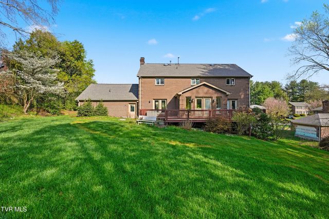 232 Roscommon Drive, Bristol, TN 37620