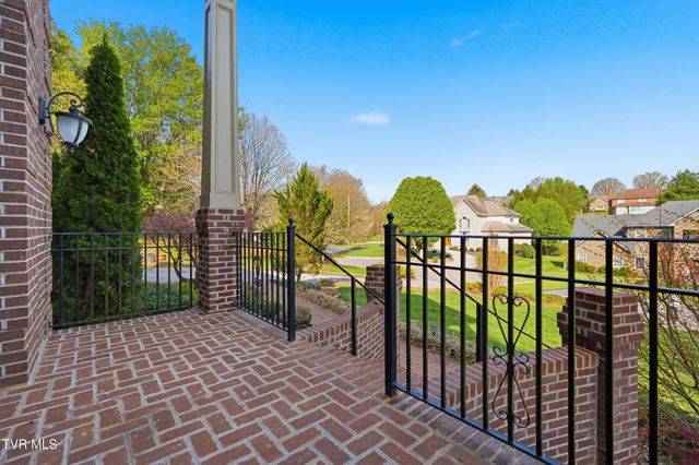 232 Roscommon Drive, Bristol, TN 37620