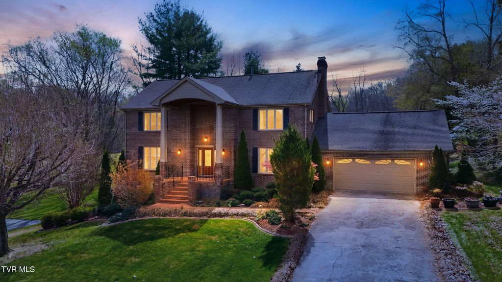 232 Roscommon Drive, Bristol, TN 37620