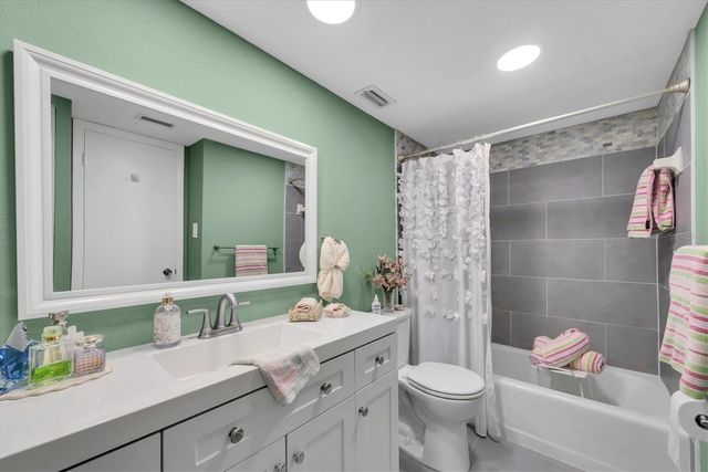 660 ISLAND WAY 506, Clearwater Beach, FL 33767