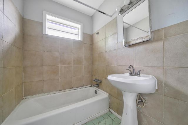 2315 Kabee Street, Houston, TX 77020
