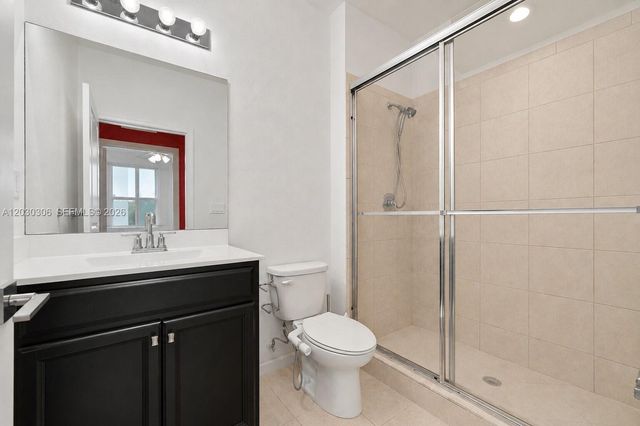 2390 SE 15th St, Homestead, FL 33035