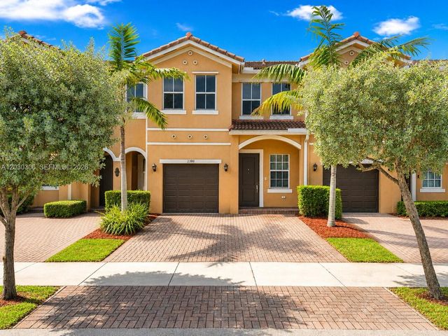 2390 SE 15th St, Homestead, FL 33035