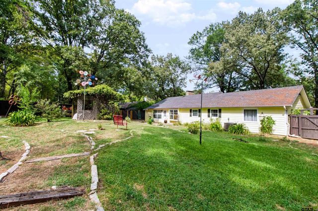 1414 W Hideaway Ln, Hideaway, TX 75771