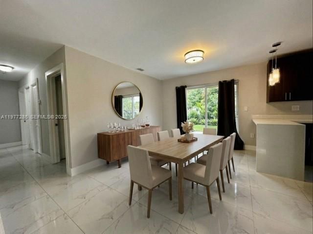 1500 NE 137th St, North Miami, FL 33161