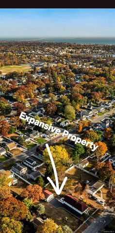 83 Vanderbilt Avenue, West Babylon, NY 11704