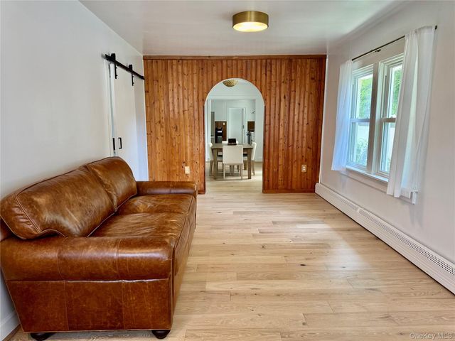 83 Vanderbilt Avenue, West Babylon, NY 11704