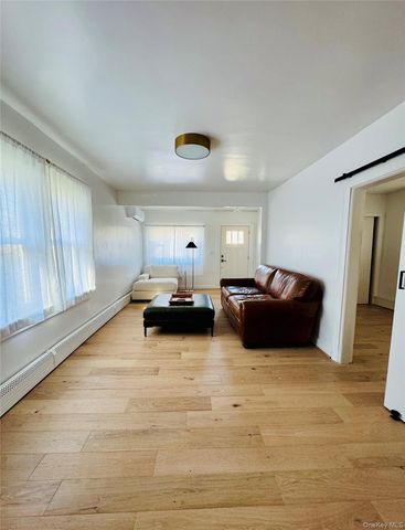 83 Vanderbilt Avenue, West Babylon, NY 11704