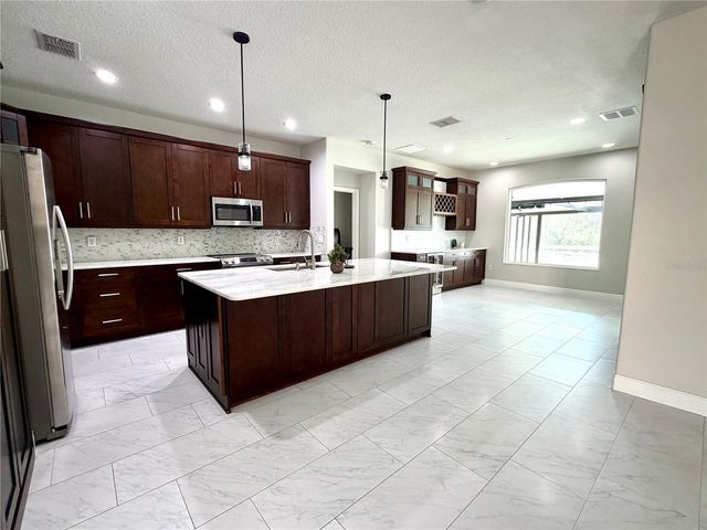 20265 MERRY OAK AVENUE, Tampa, FL 33647