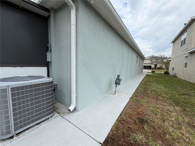 20265 MERRY OAK AVENUE, Tampa, FL 33647