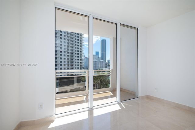 901 Brickell Key Blvd 901, Miami, FL 33131