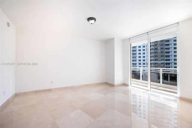 901 Brickell Key Blvd 901, Miami, FL 33131