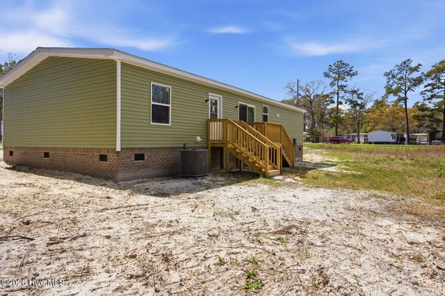 2382 Captains Wheel Avenue SW, Supply, NC 28462