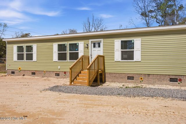 2382 Captains Wheel Avenue SW, Supply, NC 28462