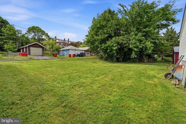 37 GREEN ST, Souderton, PA 18964