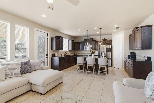 17731 Via Del Oro, San Antonio, TX 78257