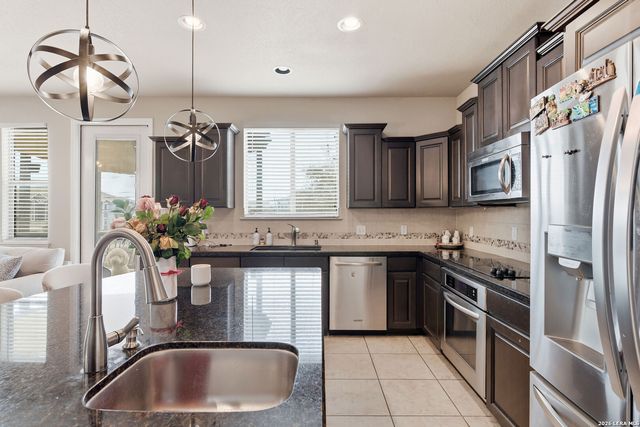 17731 Via Del Oro, San Antonio, TX 78257